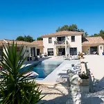 De 3 *